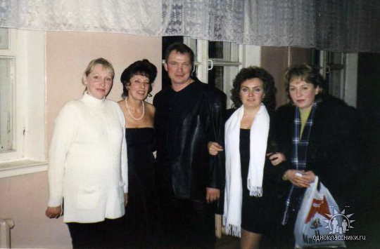 Вечер встреч 2002. Булахтина А.Б.,Галя Дюбакова,Лена Шумова,Игорь Ивашкин